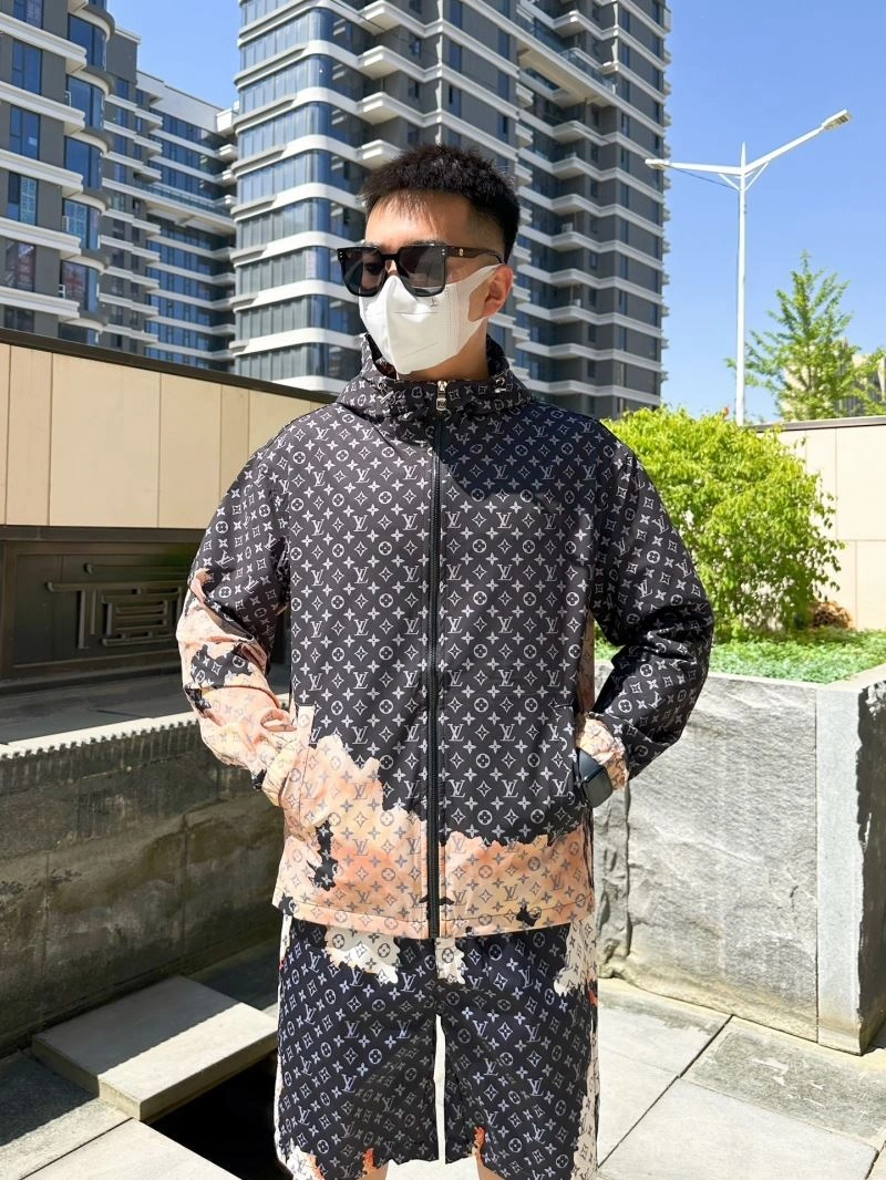 Lightweight Louis Vuitton Sunscreen Jacket 133658