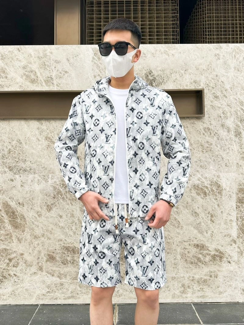 Louis Vuitton Sunscreen Jacket NewStyle 133639