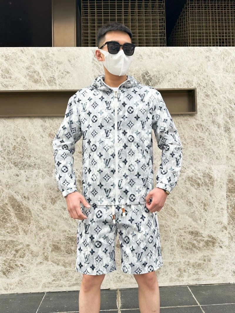 Louis Vuitton Sunscreen Jacket NewStyle 133639