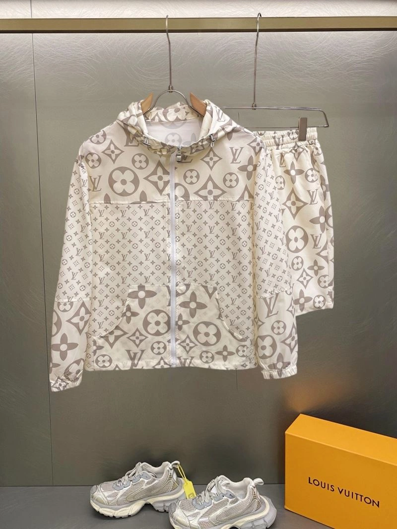 Flexible Louis Vuitton Sunscreen Jacket 132684