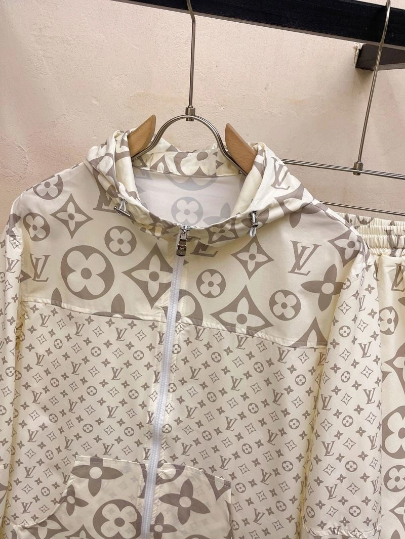 Flexible Louis Vuitton Sunscreen Jacket 132684