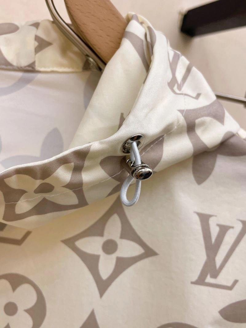 Flexible Louis Vuitton Sunscreen Jacket 132684