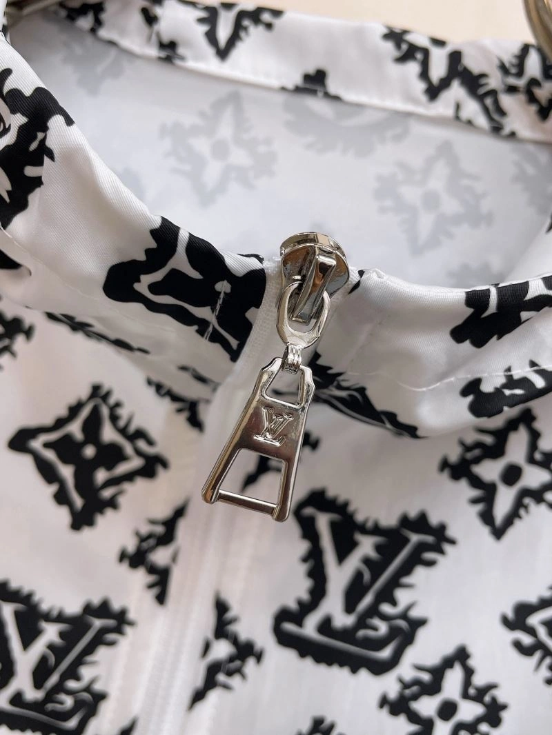 Louis Vuitton Sunscreen Jacket Durable 132683