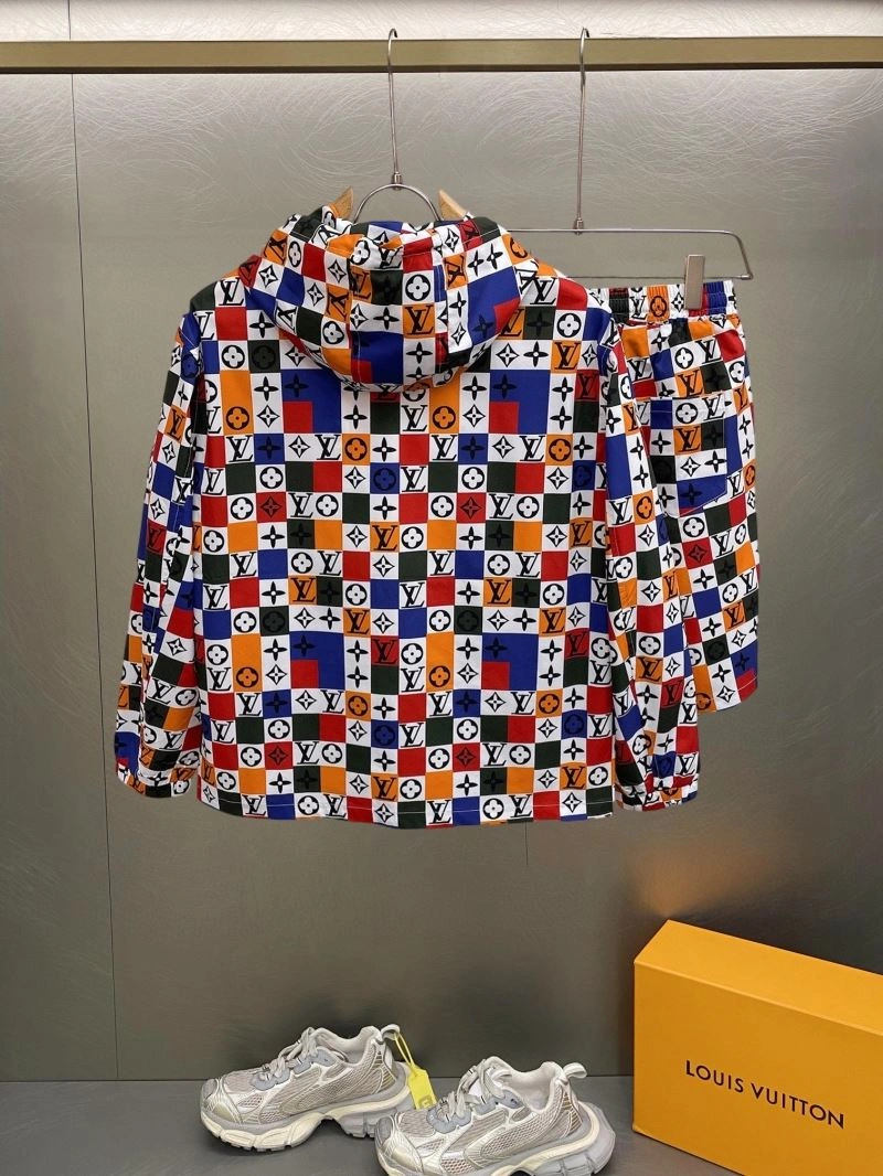 Louis Vuitton Sunscreen Jacket Fashionable 132680