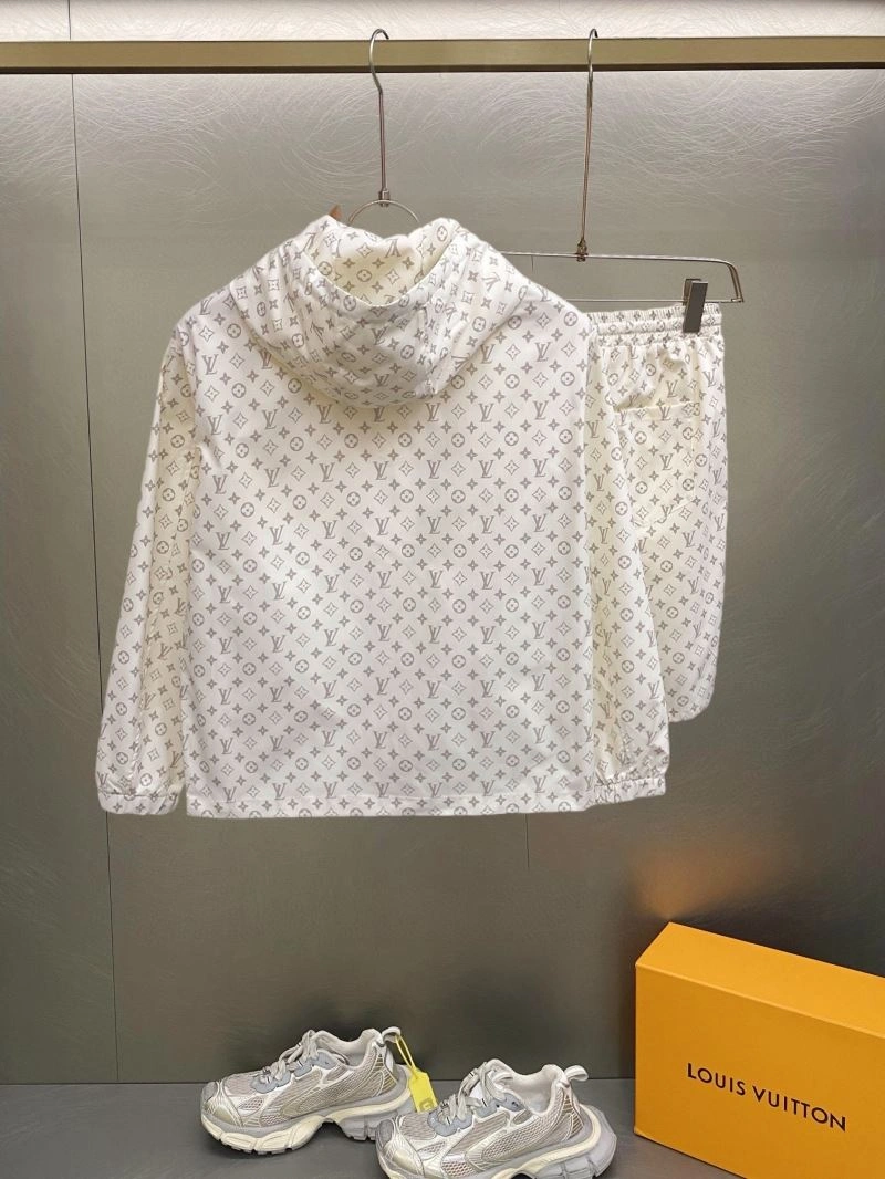 Reliable Louis Vuitton Sunscreen Jacket 132681