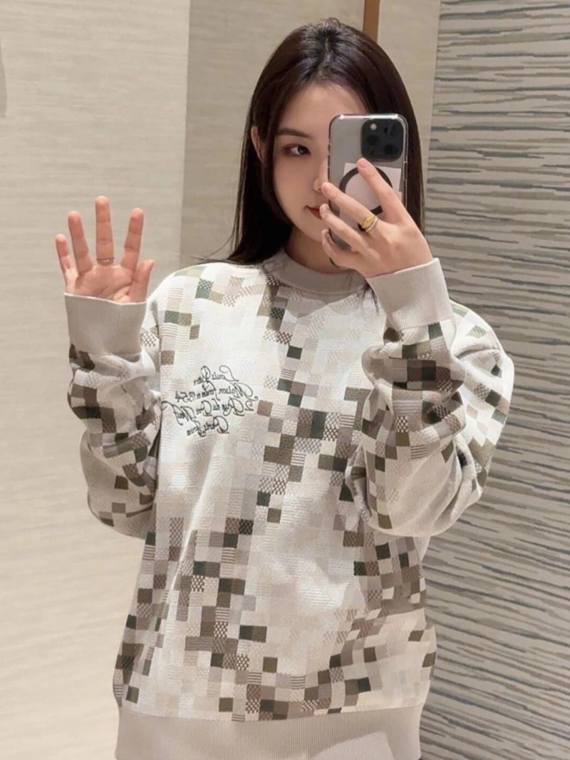 Bright Louis Vuitton Sweaters 138503