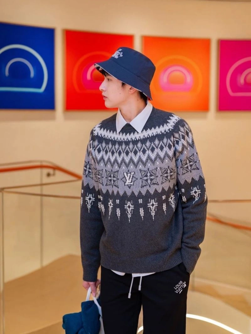Bold Louis Vuitton Sweaters 138500
