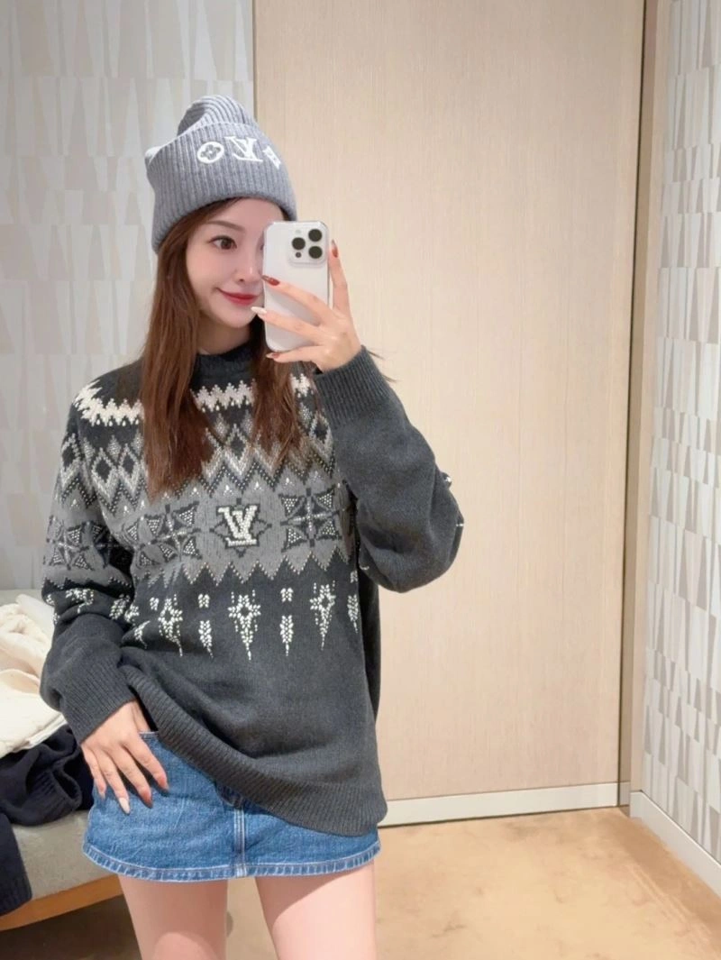Bold Louis Vuitton Sweaters 138500