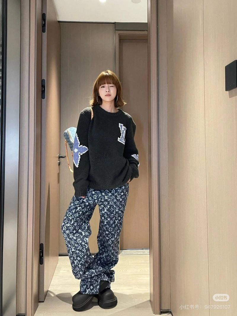SmartChoice Louis Vuitton Sweaters 138506