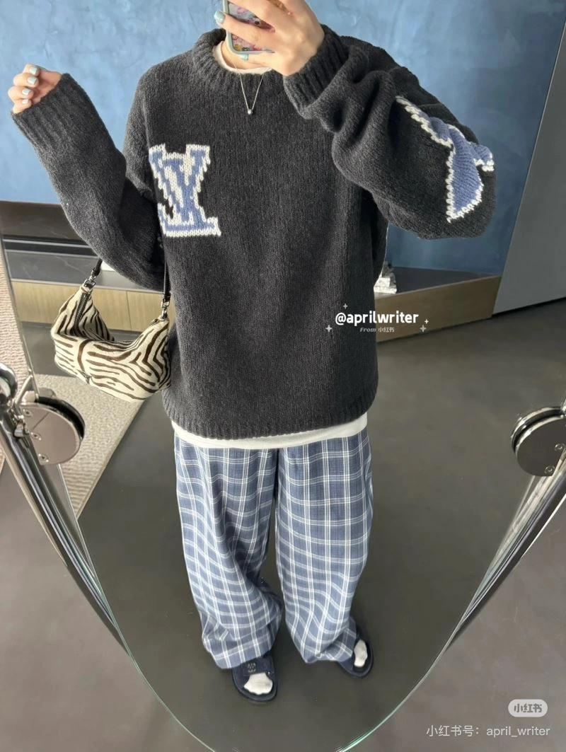 SmartChoice Louis Vuitton Sweaters 138506