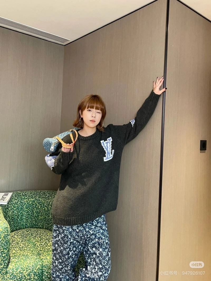 SmartChoice Louis Vuitton Sweaters 138506