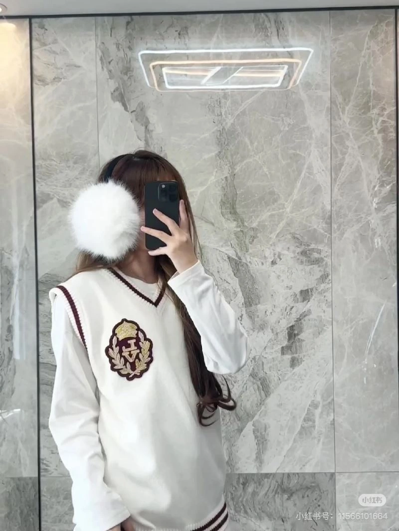 Louis Vuitton Sweaters Stylish 138487