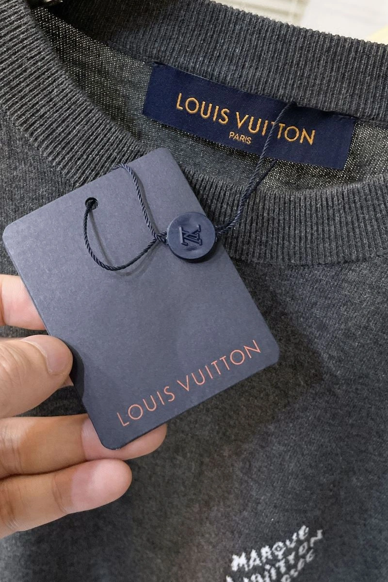 Louis Vuitton Sweaters WellDesigned 138926