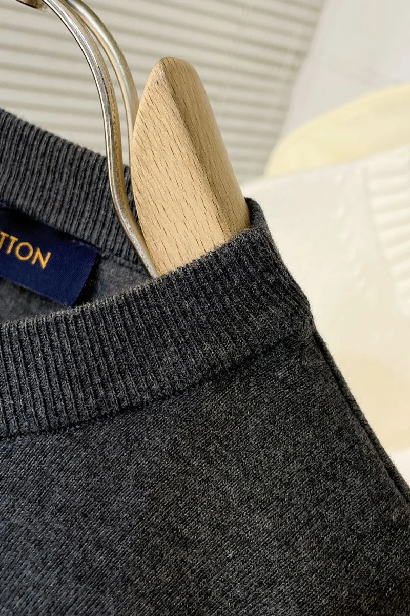 Louis Vuitton Sweaters WellDesigned 138926