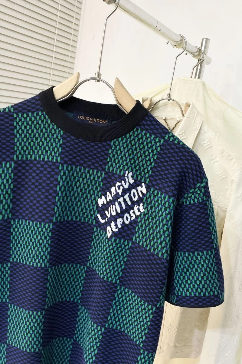 Louis Vuitton Sweaters Upgraded 138911