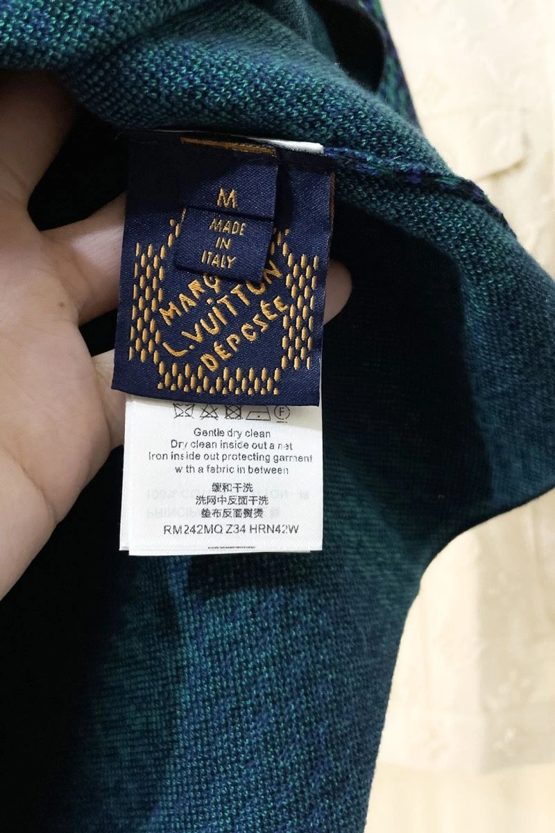 Louis Vuitton Sweaters Upgraded 138911
