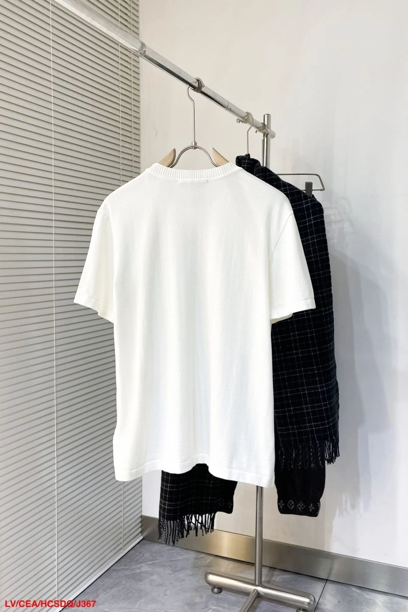 Minimalist Louis Vuitton Sweaters 138909