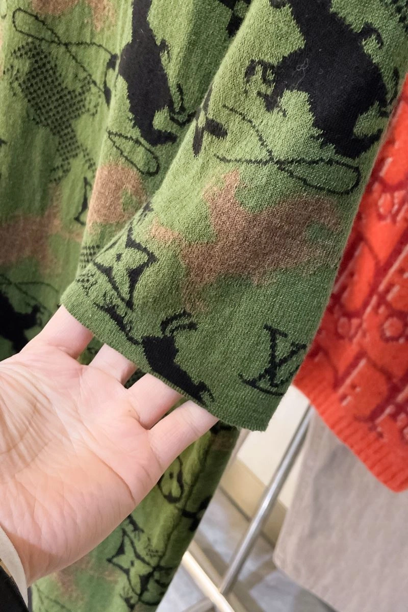 OdorResistant Louis Vuitton Sweaters 138935
