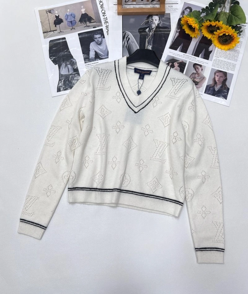 Effortless Louis Vuitton Sweaters 130601