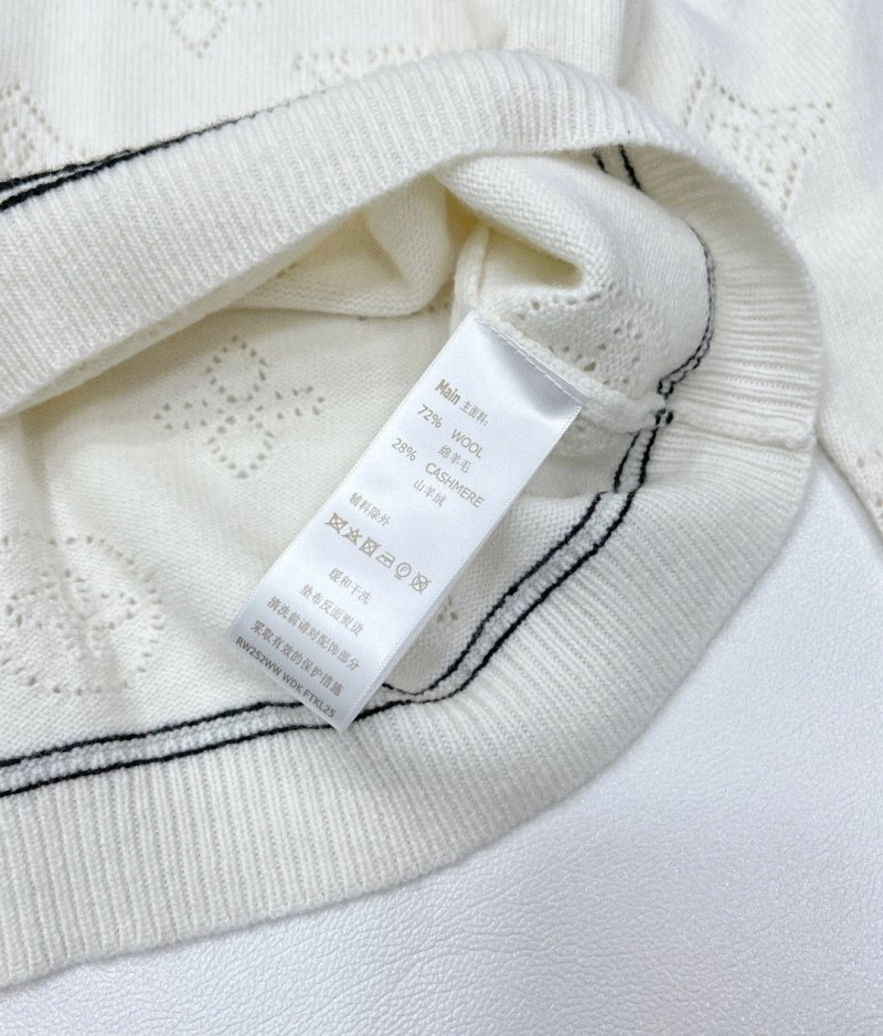 Effortless Louis Vuitton Sweaters 130601