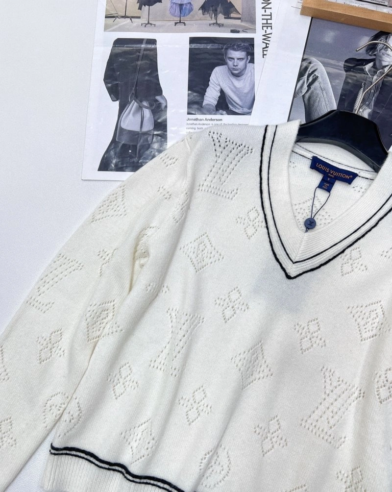 Effortless Louis Vuitton Sweaters 130601