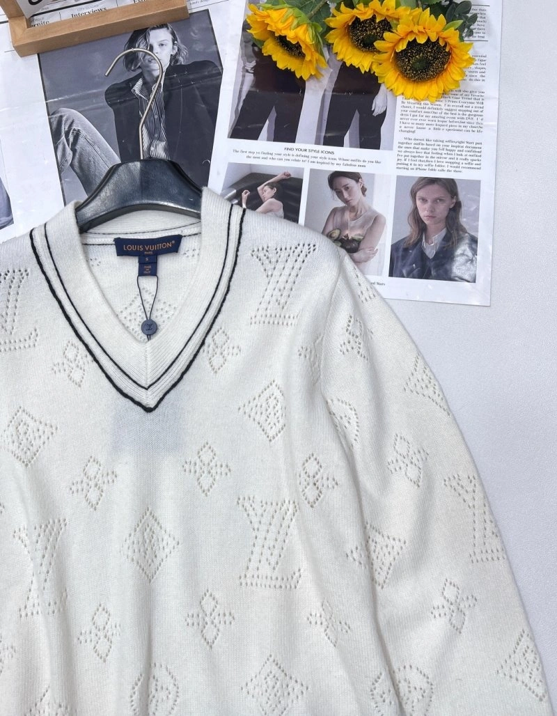 Effortless Louis Vuitton Sweaters 130601