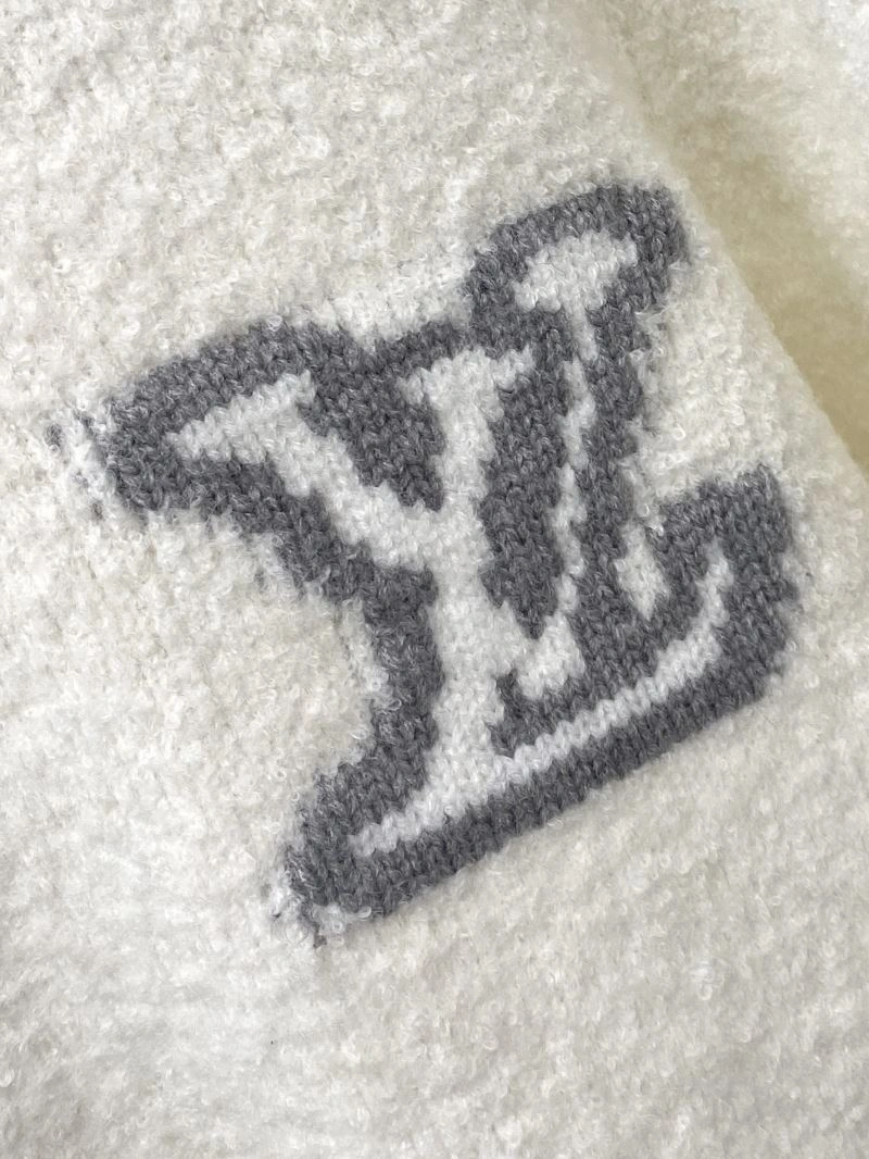 Snug Louis Vuitton Sweaters 135748