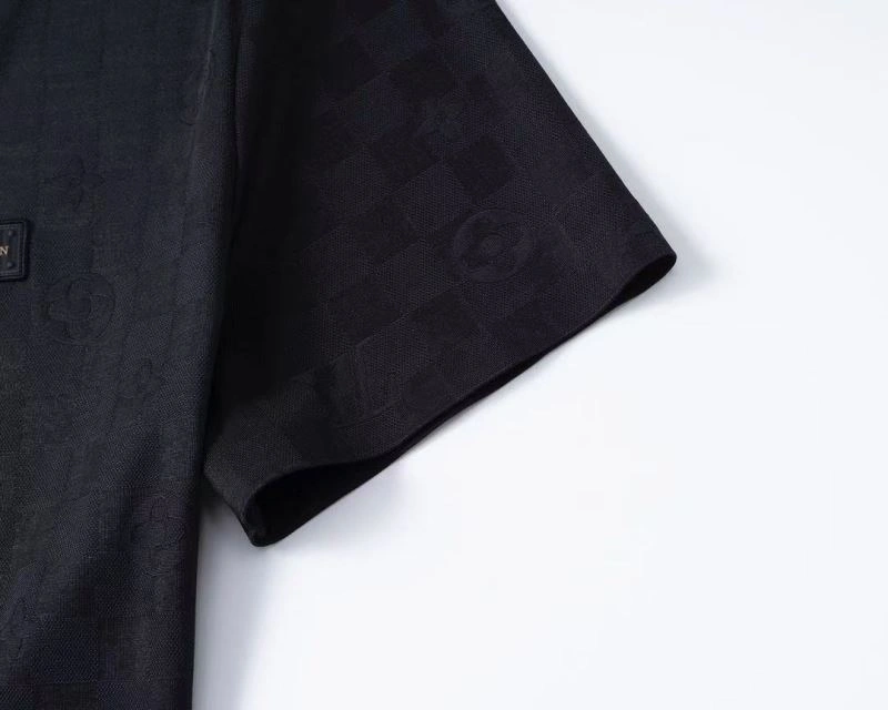 Minimalist Louis Vuitton T-Shirts 139237