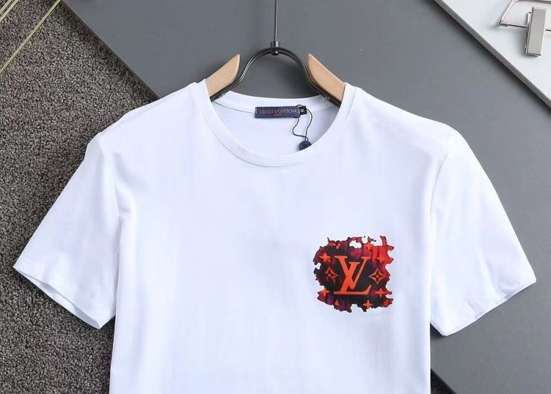 Timeless Louis Vuitton T-Shirts 139233