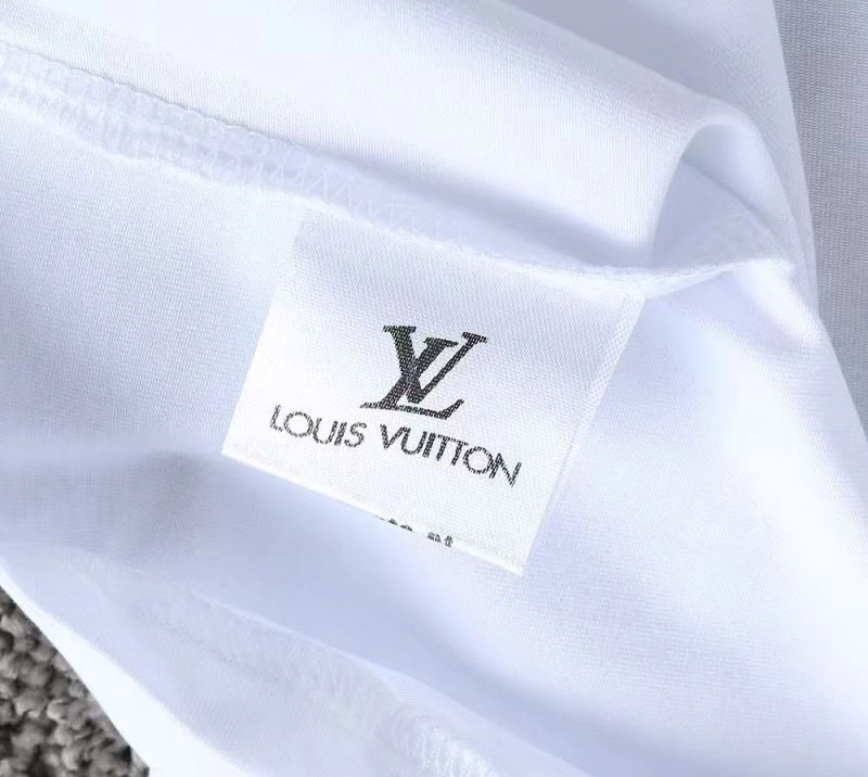 Timeless Louis Vuitton T-Shirts 139233