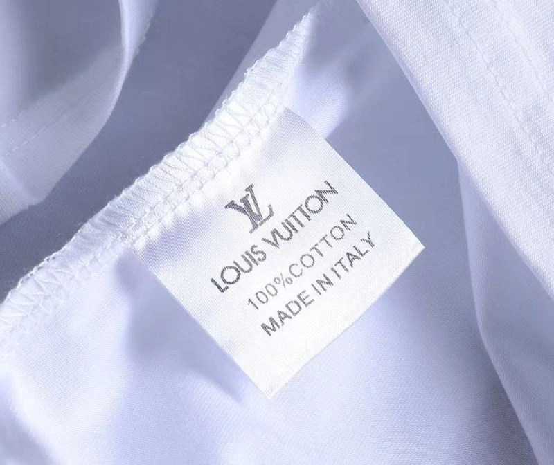 SmoothTexture Louis Vuitton T-Shirts 139231