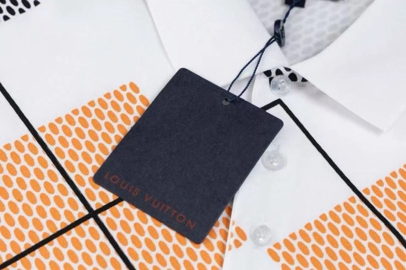 Louis Vuitton T-Shirts Resilient 132187