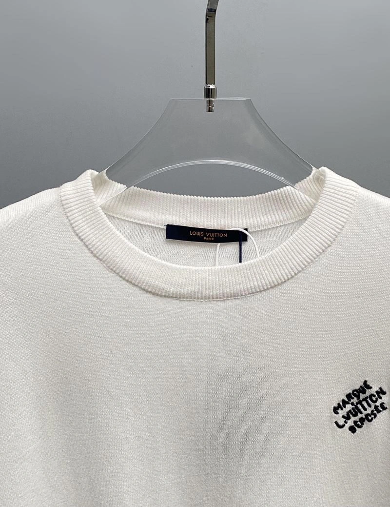 Louis Vuitton T-Shirts ModernLook 138803