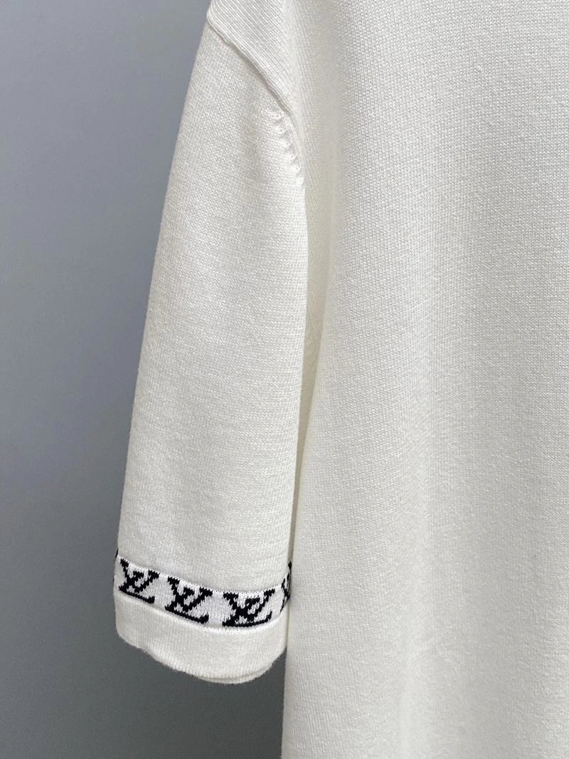 Louis Vuitton T-Shirts ModernLook 138803