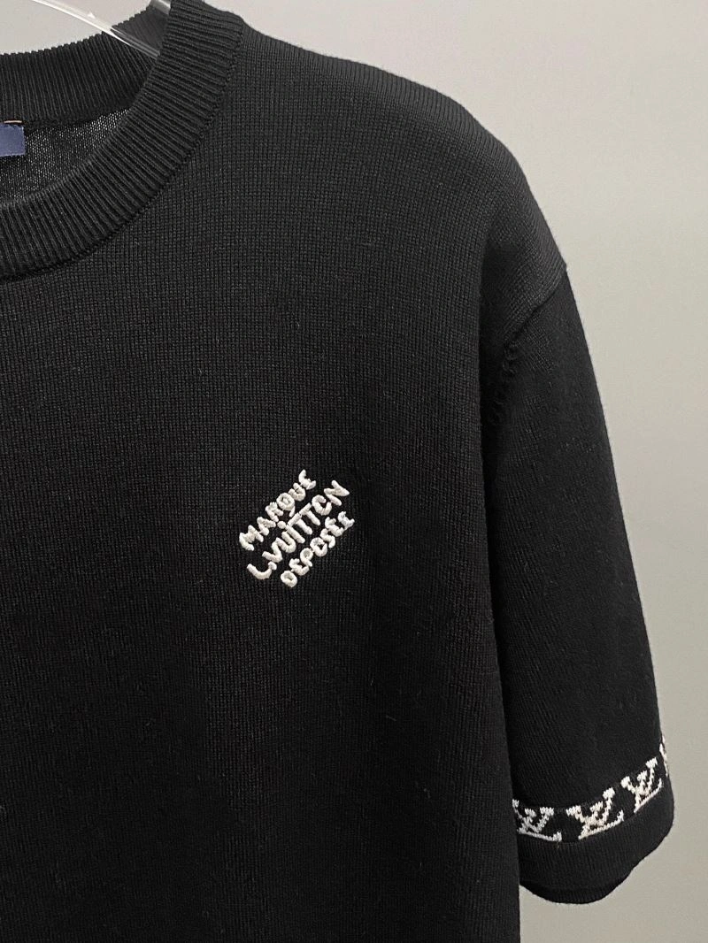GoodFit Louis Vuitton T-Shirts 138802