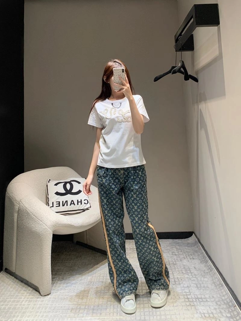 Lightweight Louis Vuitton T-Shirts 138796