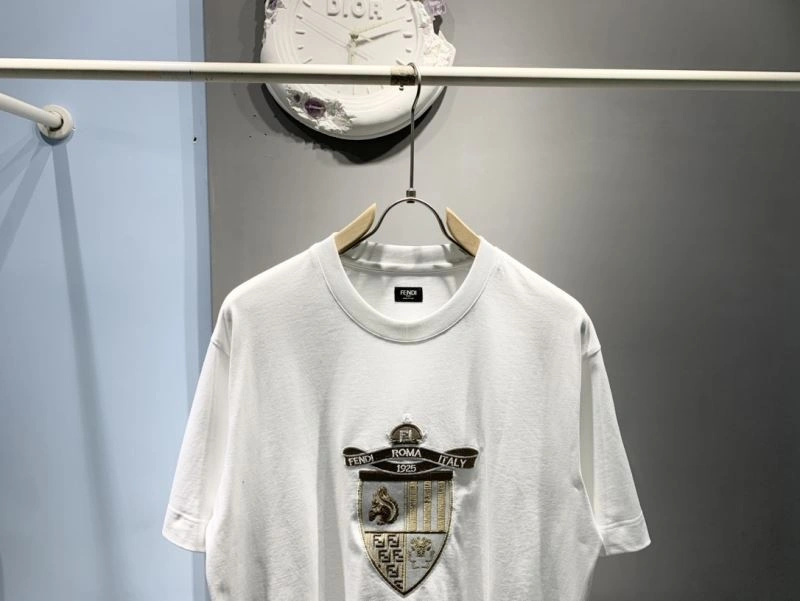 Comfortable Louis Vuitton T-Shirts 138799
