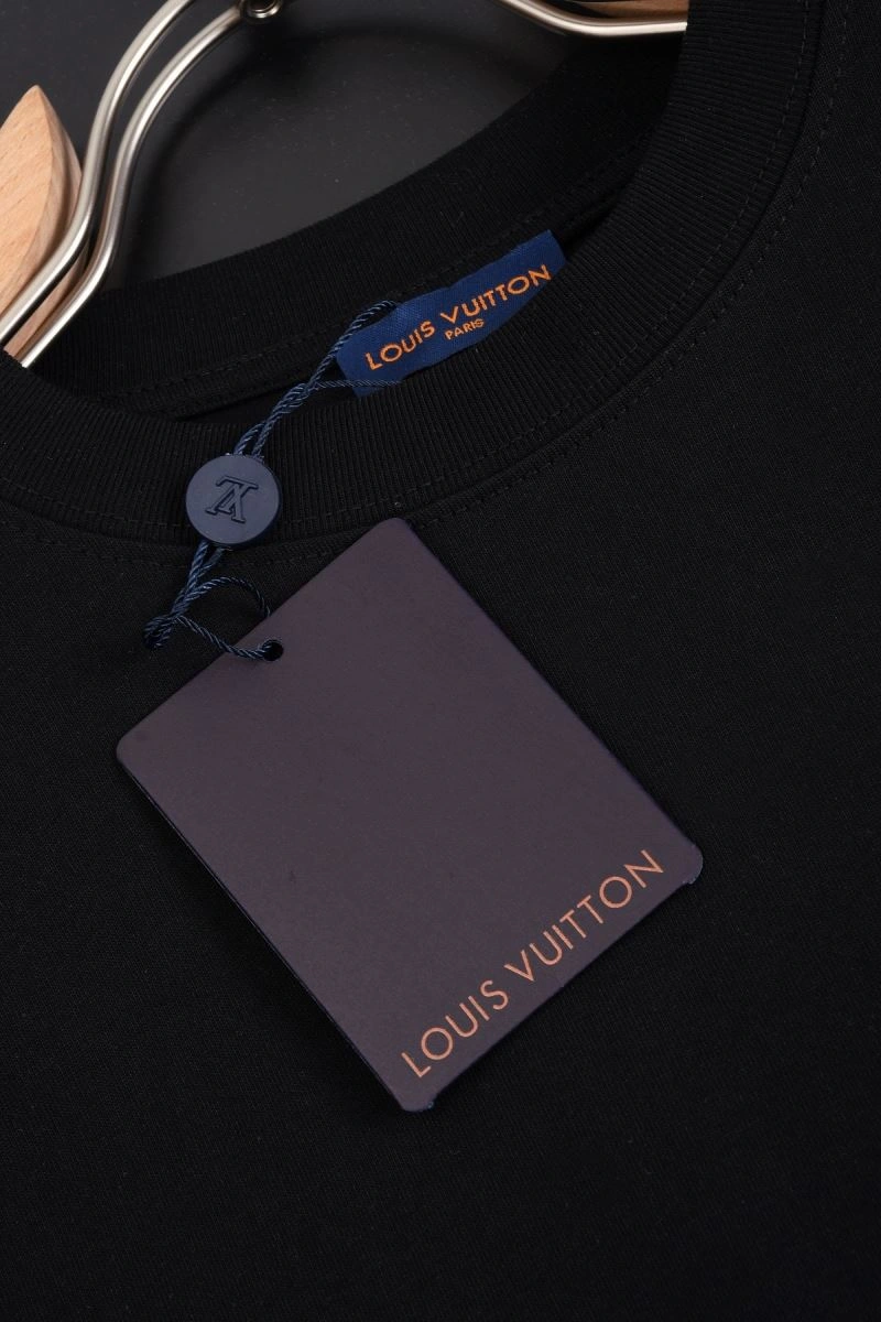 SmoothTexture Louis Vuitton T-Shirts 138790