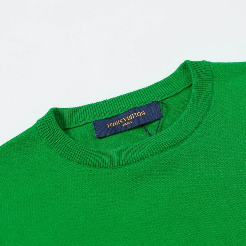Functional Louis Vuitton T-Shirts 139223