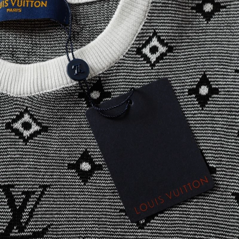 Breathable Louis Vuitton T-Shirts 139224