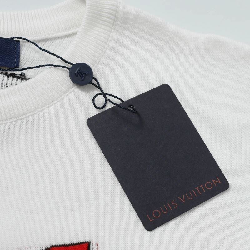 Louis Vuitton T-Shirts UrbanChic 139222