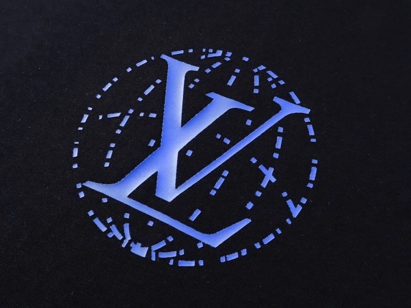 Sustainable Louis Vuitton T-Shirts 139218
