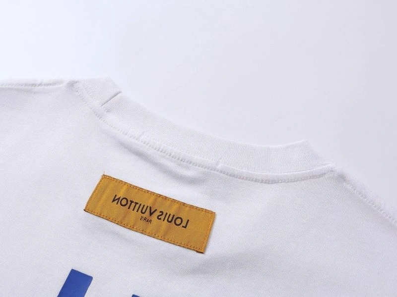 Sustainable Louis Vuitton T-Shirts 139218