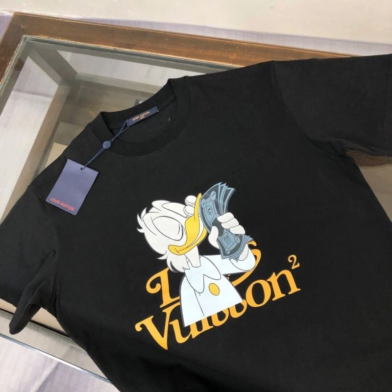 Sustainable Louis Vuitton T-Shirts 139208