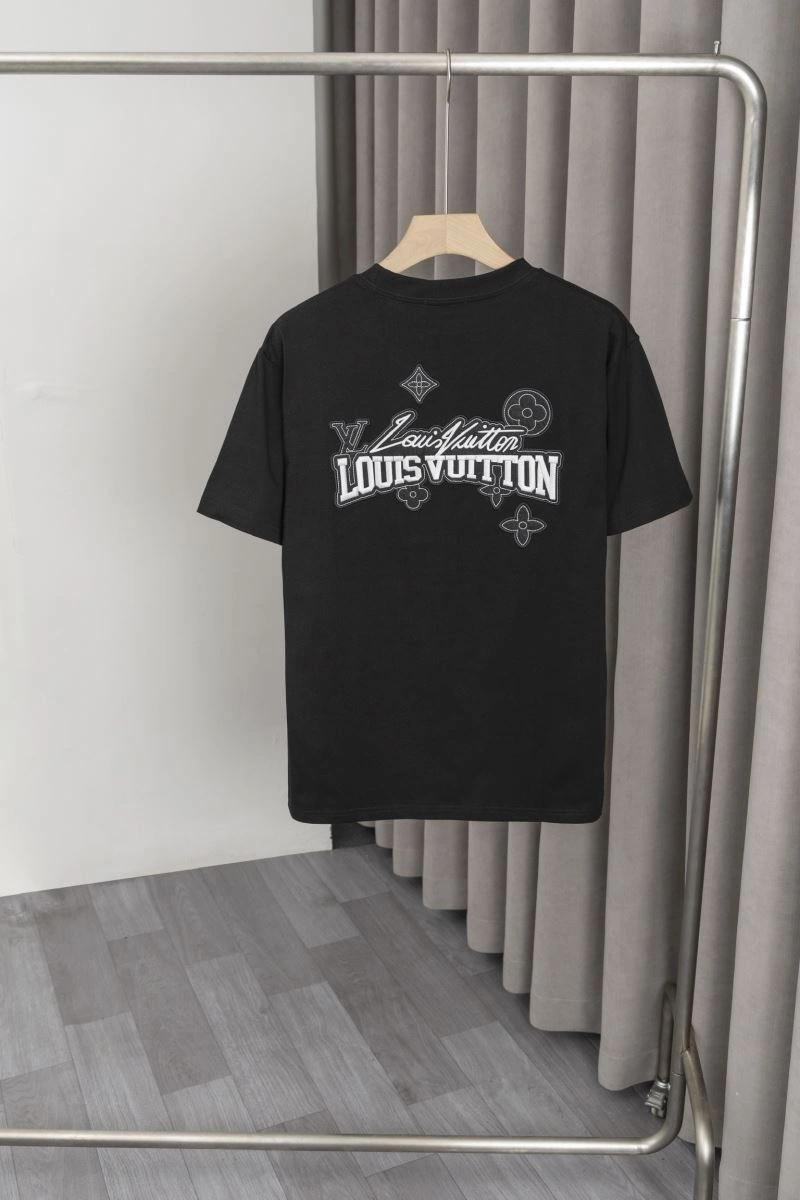 HighQuality Louis Vuitton T-Shirts 139217