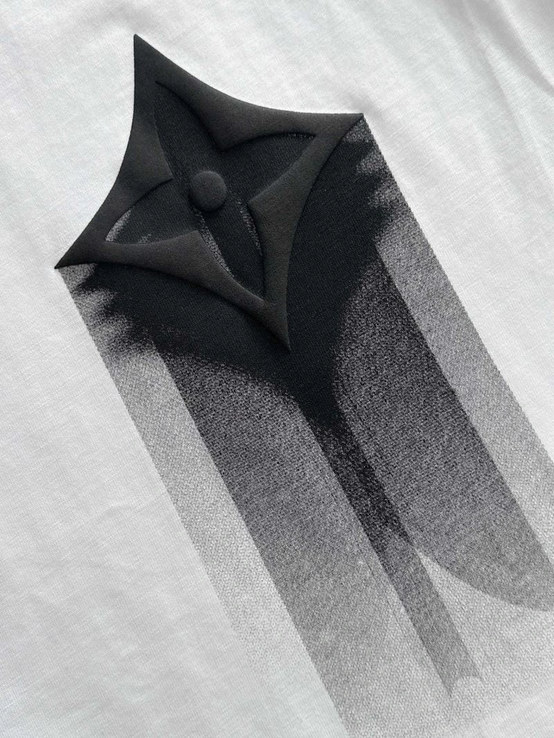 Durable Louis Vuitton T-Shirts 139209