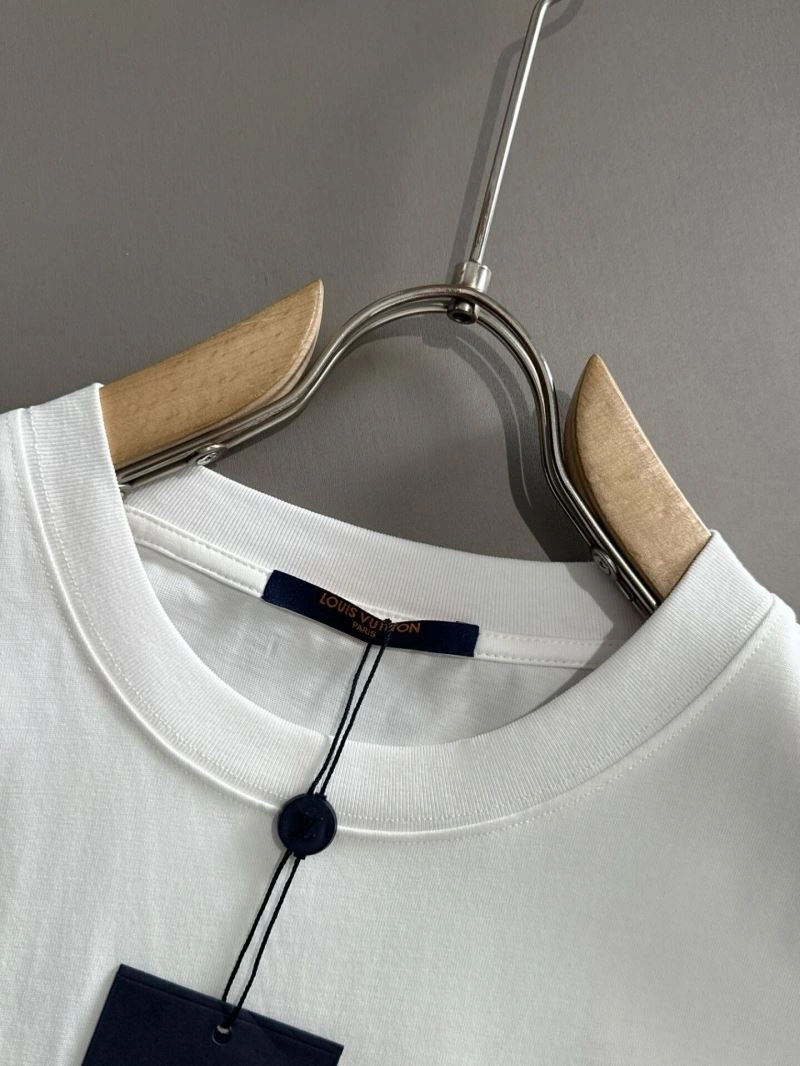 Durable Louis Vuitton T-Shirts 139209