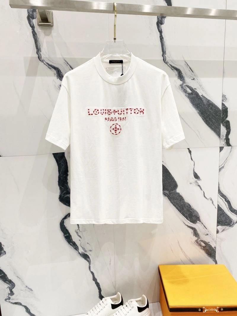 Louis Vuitton T-Shirts Trendsetting 132169
