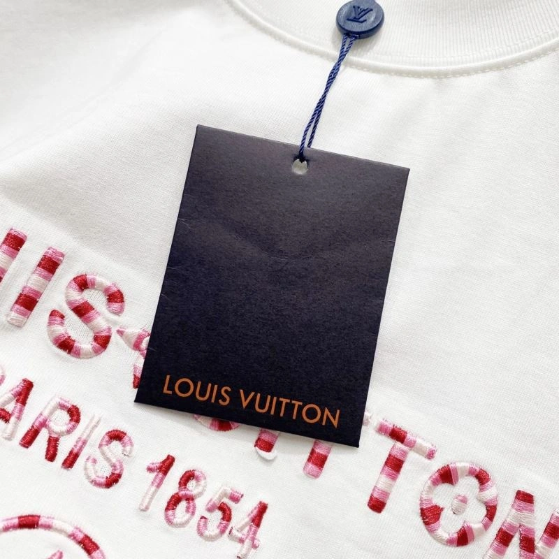 Louis Vuitton T-Shirts Trendsetting 132169