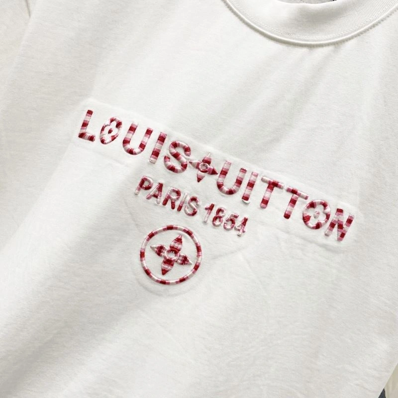 Louis Vuitton T-Shirts Trendsetting 132169